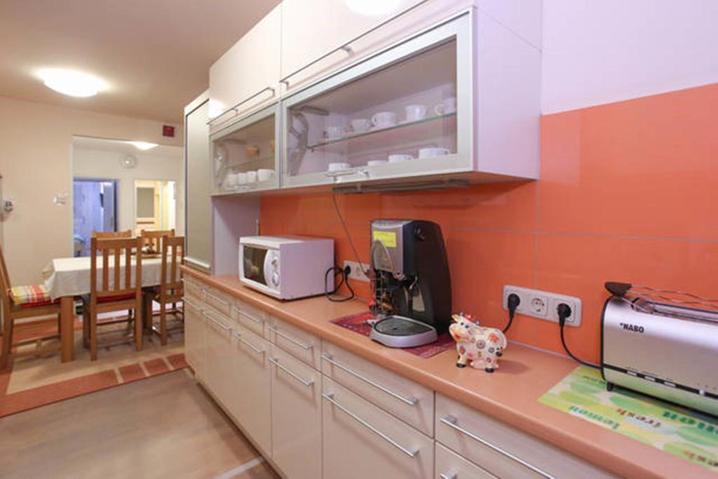 Apartment Mariahilf - 4Rooms4You Вена Номер фото
