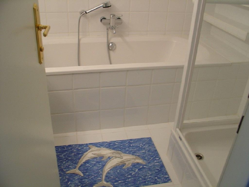 Apartment Mariahilf - 4Rooms4You Вена Номер фото